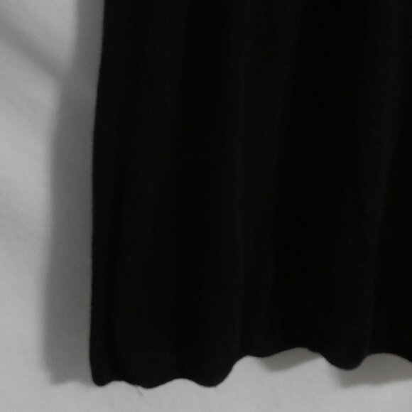 EYESHADOW | medium | Black Short Sleeve Top With Lace Neckline - Picture 6 of 13